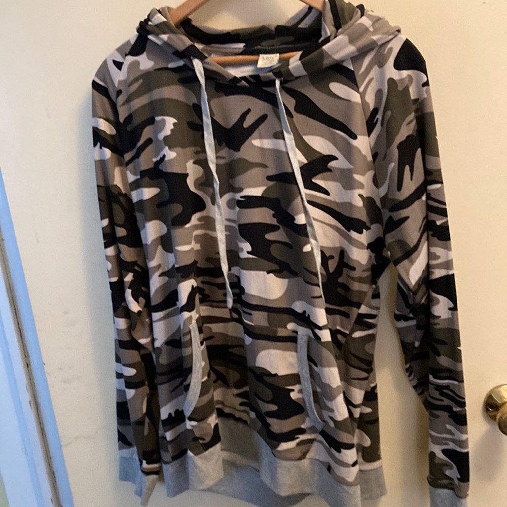 Kiddy super soft hoodie. Size L - XL